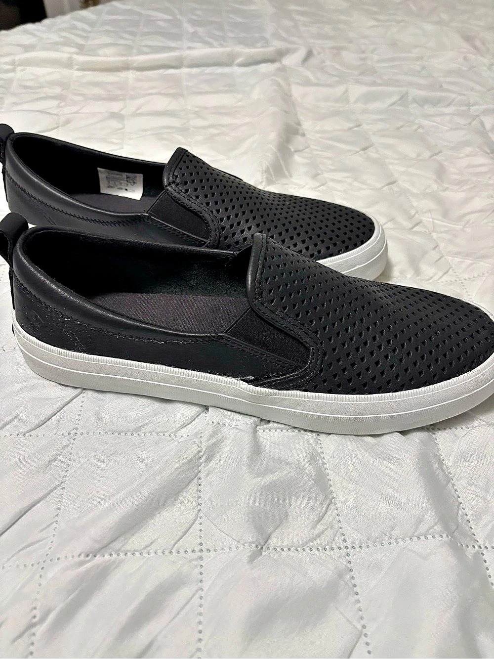 Sperry Crest Vibe Perforated Slip-On Sneaker Sneakers Black US 10